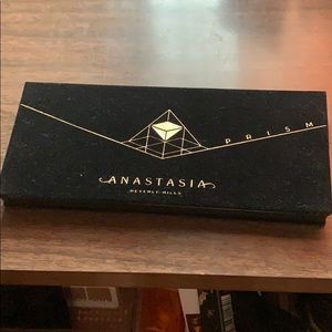 Anastasia Beverly Hills Prism Palette
